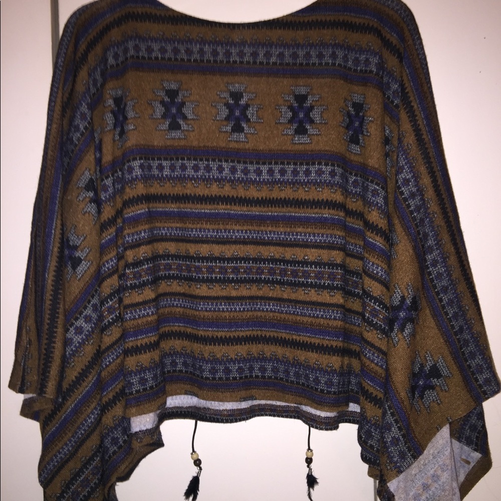 Aztec Shirt/Poncho - Picture 2 of 3